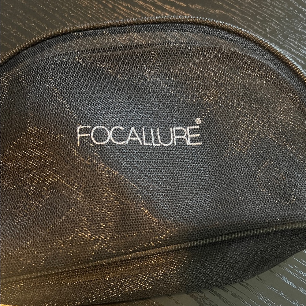 Focallure Black Makeup Bag 💫